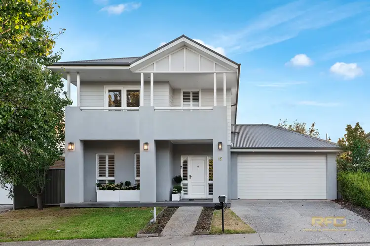 15 McLaren Chase, Caroline Springs VIC 3023