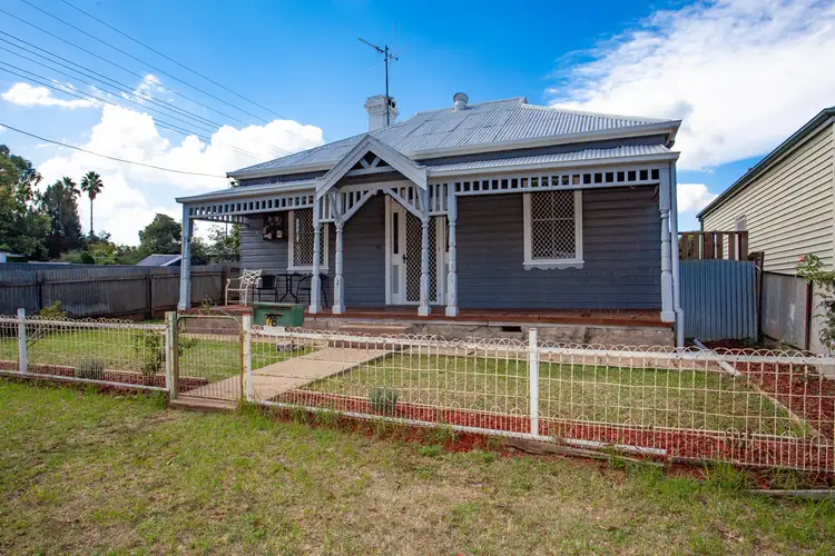 76 Thornton St, Wellington NSW 2820