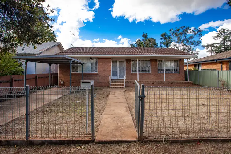 12 Jean St, Wellington NSW 2820