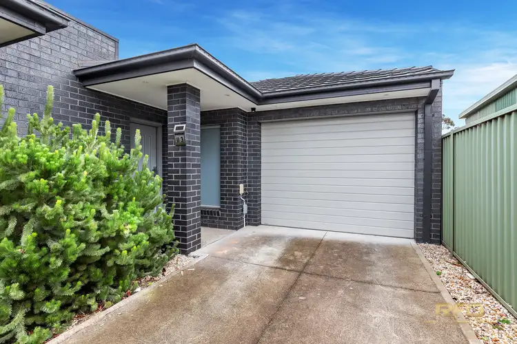 3/102 Errington Rd, St Albans VIC 3021