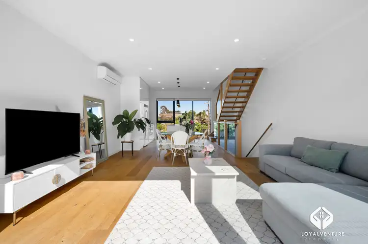 Main view of Homely townhouse listing, 186 Ingles St, Port Melbourne VIC 3207