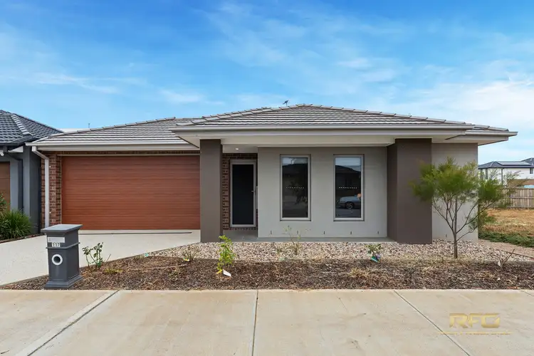 117 Farm Rd, Werribee VIC 3030