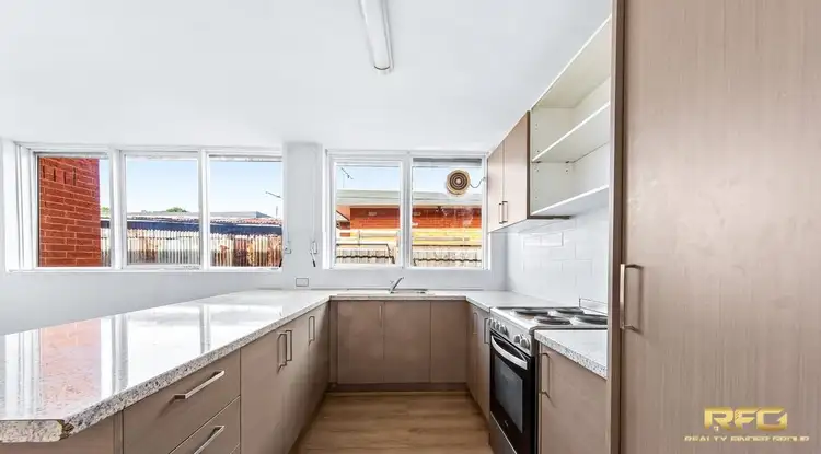 28/12 Percy St, St Albans VIC 3021