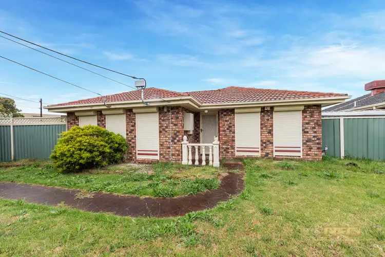 7 Trenton Cl, Albanvale VIC 3021