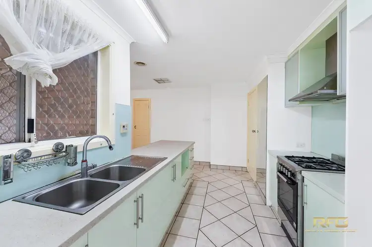 Fourth view of Homely house listing, 7 Trenton Cl, Albanvale VIC 3021