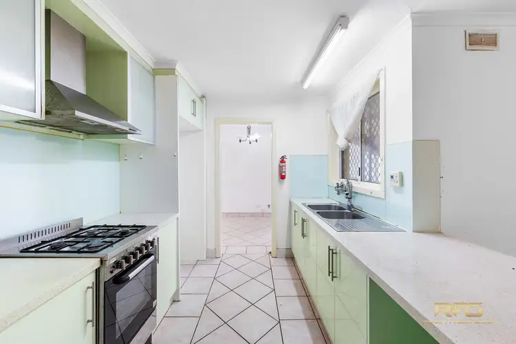 Fifth view of Homely house listing, 7 Trenton Cl, Albanvale VIC 3021
