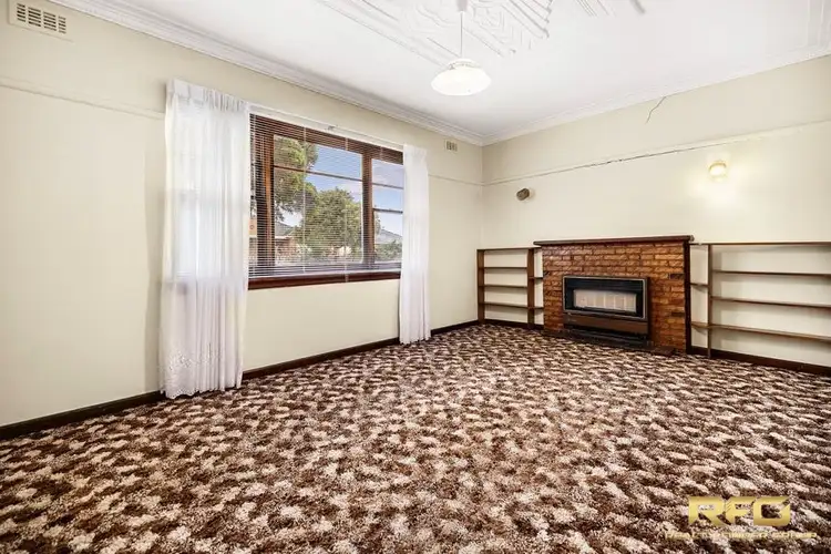 3 Middlesex St, Sunshine North VIC 3020