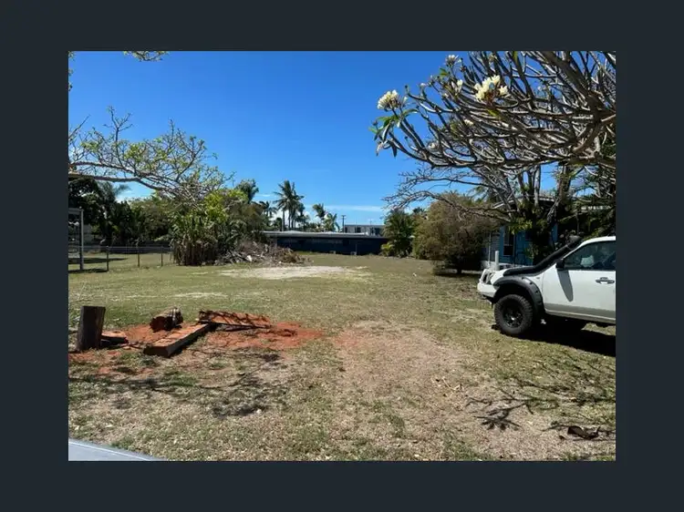 112 Off Ln, South Gladstone QLD 4680