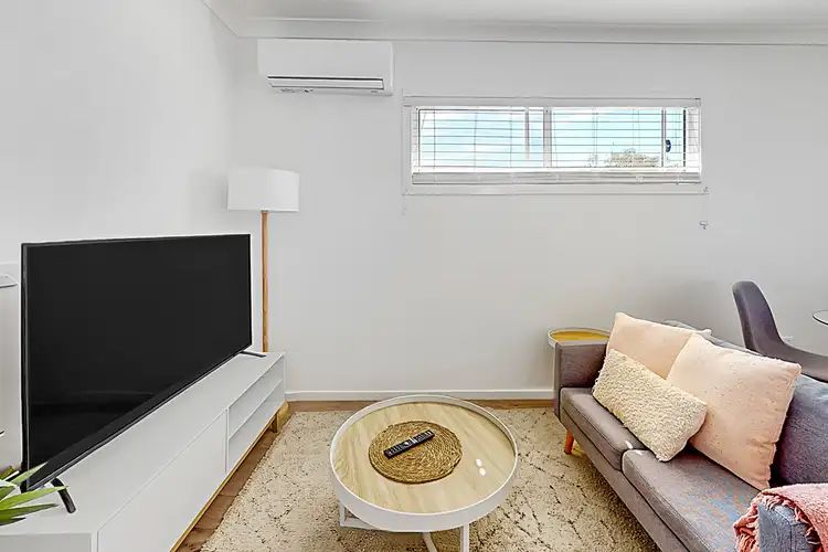 Third view of Homely apartment listing, 3/52 Paramount Terrace, Seven Hills QLD 4170