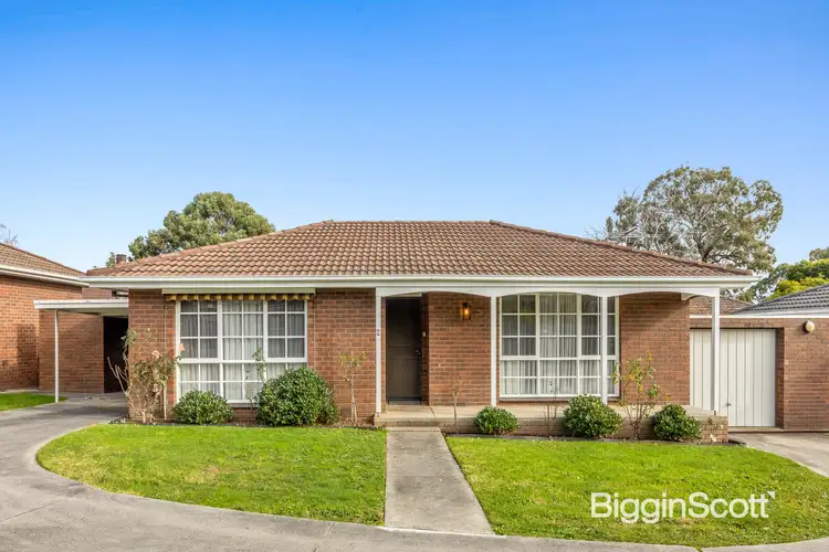 Main view of Homely unit listing, 2/10 Alexandra Rd, Ringwood East VIC 3135