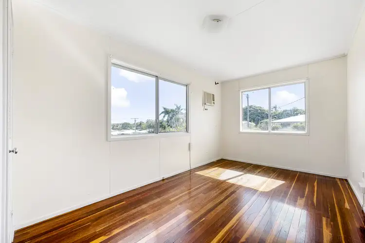 Sixth view of Homely house listing, 9 Harlequin St, Toolooa QLD 4680