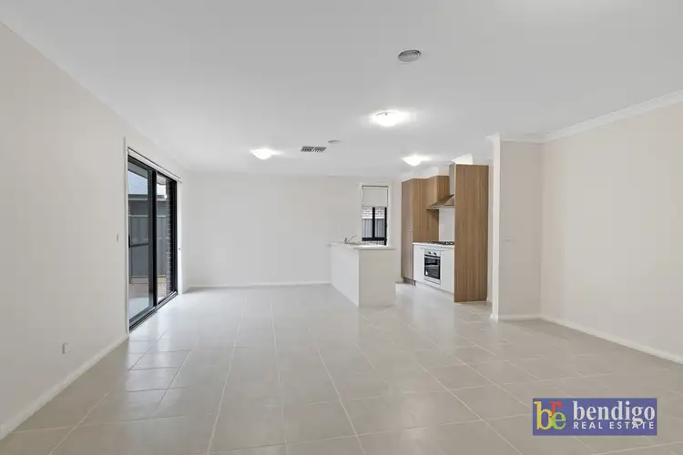8 Aspiring Dr, Huntly VIC 3551