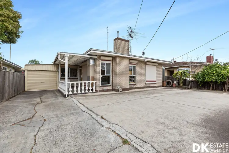 33 Burnett Avenue, Braybrook VIC 3019