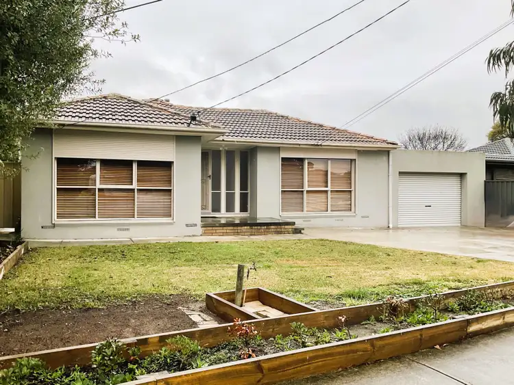 Main view of Homely house listing, 4 Chilterns Ct, Kealba VIC 3021