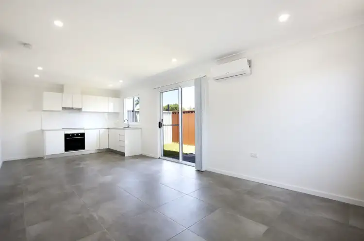 6A Rotorua Rd, St Clair NSW 2759