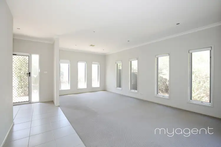 Fourth view of Homely house listing, 1 Yengo Pl, Craigieburn VIC 3064