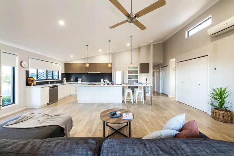Fourth view of Homely house listing, 4 Farrer St, Cranley QLD 4350