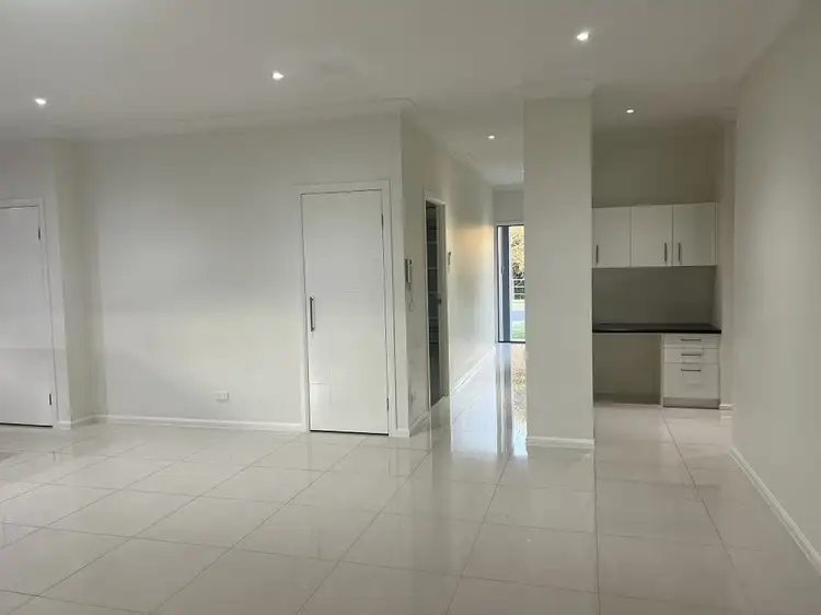 Fifth view of Homely house listing, 24 Fred Pham Cres, Doolandella QLD 4077