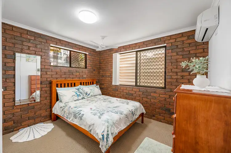 Sixth view of Homely house listing, 3 Lavinia Ct, Clinton QLD 4680