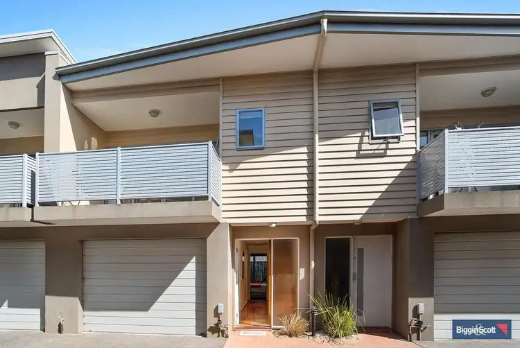 6 Rosamond Road