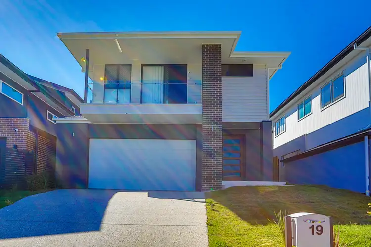 19 Jen St