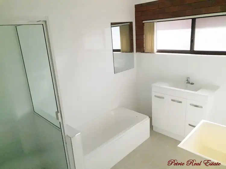 Seventh view of Homely unit listing, 5/29 Old Dayboro Road, Petrie QLD 4502