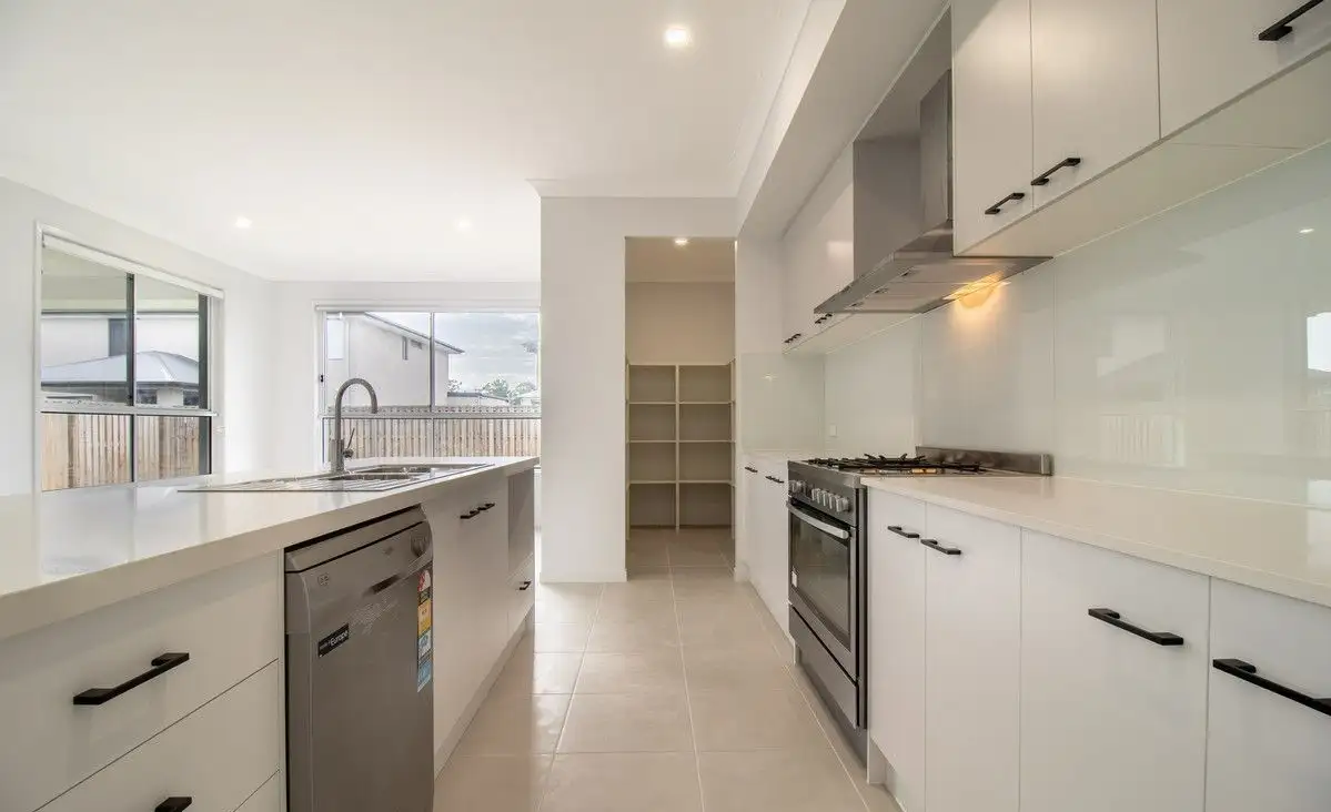 Main view of Homely house listing, 7 Amazon Cct, Helensvale QLD 4212