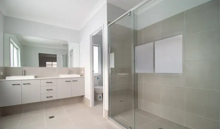 Third view of Homely house listing, 7 Amazon Cct, Helensvale QLD 4212