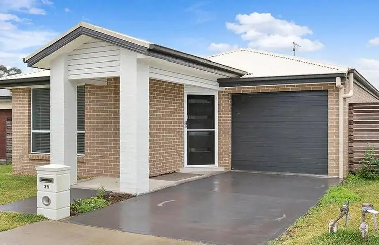 Main view of Homely house listing, 39 Donovan Circuit, Ropes Crossing NSW 2760