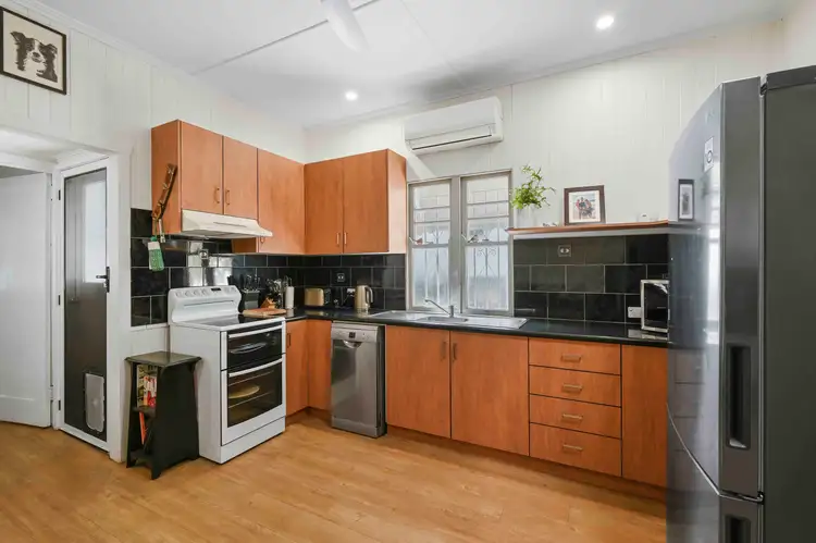 Sixth view of Homely house listing, 1/23 Glendower St, Mount Lofty QLD 4350
