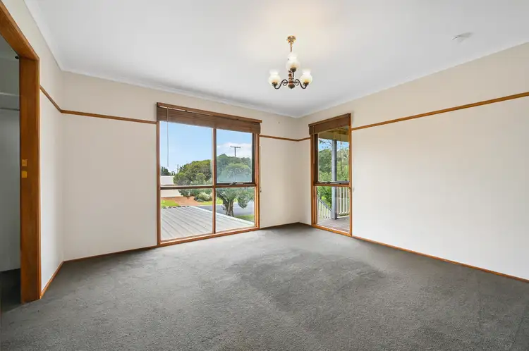 Third view of Homely house listing, 4 Kratzmann Ct, Kearneys Spring QLD 4350