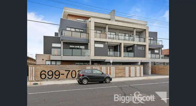 699C Barkly Street