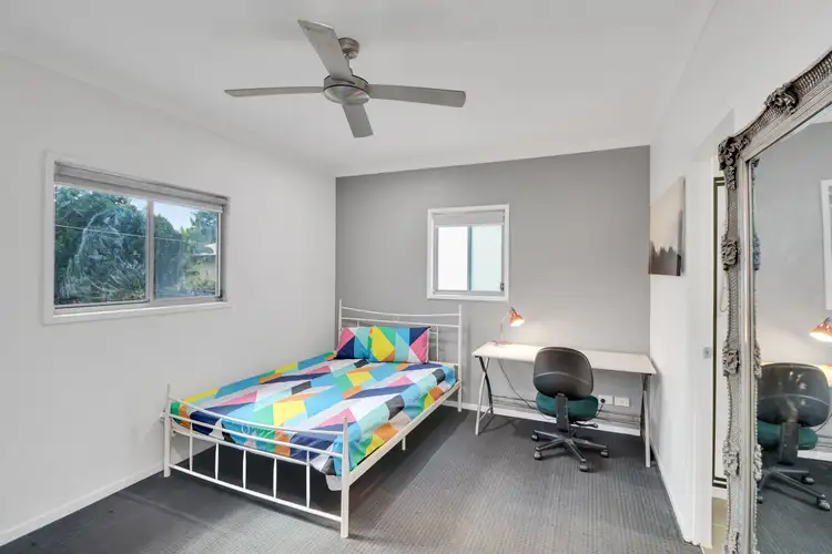 66 Waverley St, Annerley QLD 4103