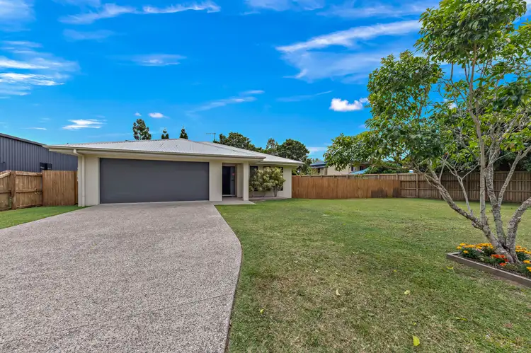 24 Fairweather Rd, Cannonvale QLD 4802