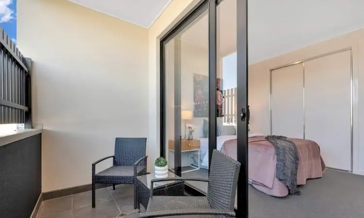 Fifth view of Homely townhouse listing, 8 Wallagoot Walk, Carrum Downs VIC 3201