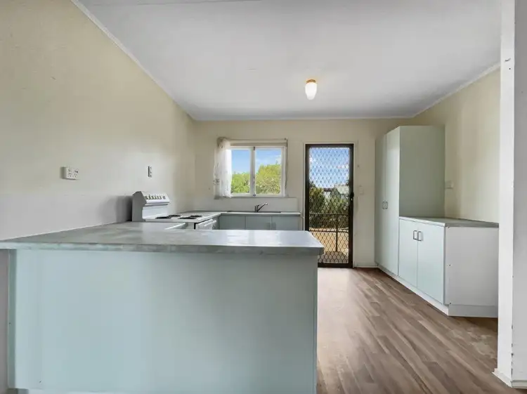 Sixth view of Homely house listing, 10 McBride St, Heatley QLD 4814