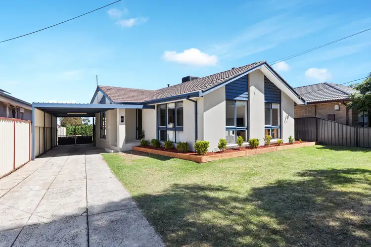 27 Magnolia Ave, Kings Park VIC 3021