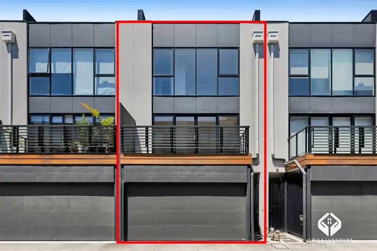 11 Jago Rd, Port Melbourne VIC 3207