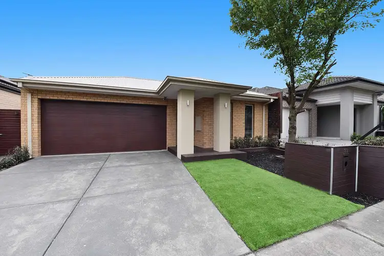13 Scarlet Dr, Greenvale VIC 3059
