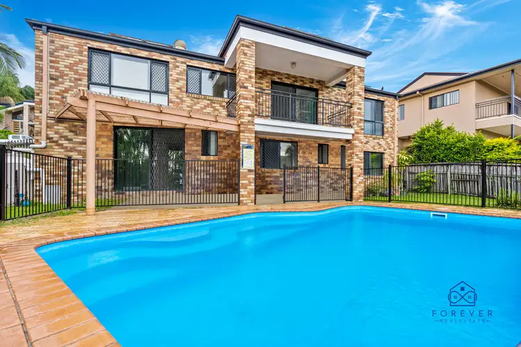 73 Paddington Dr, Carrara QLD 4211