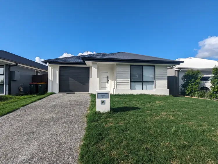 27 Sundew Pl