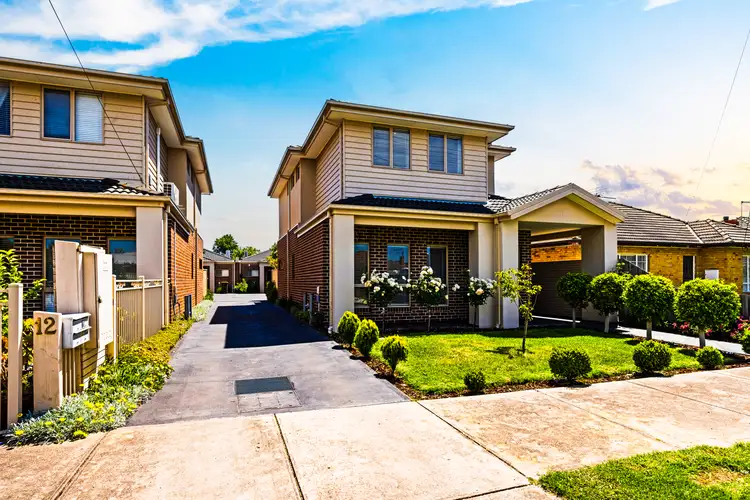 4/12 Henry St, St Albans VIC 3021