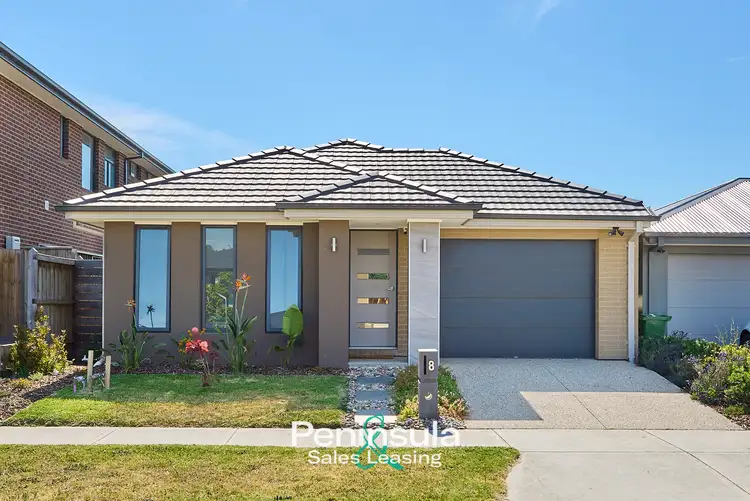 8 Firecrest Way, Cranbourne South VIC 3977