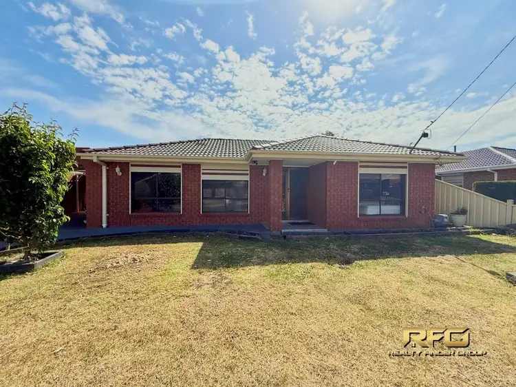 8 Jester Ct, Kings Park VIC 3021