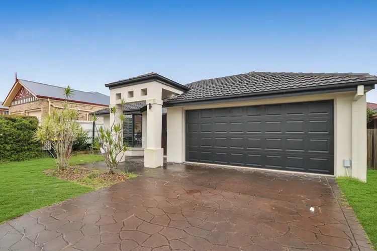 9 Burnside Place, Forest Lake QLD 4078