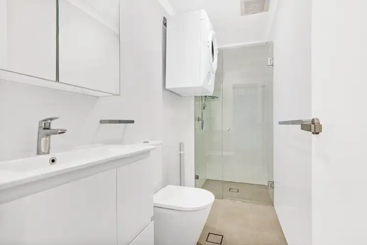 Fourth view of Homely studio listing, 8/2b Francis Street, Dee Why NSW 2099