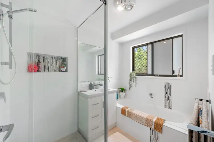 Sixth view of Homely house listing, 10 Lisa Marie Cres, Burua QLD 4680