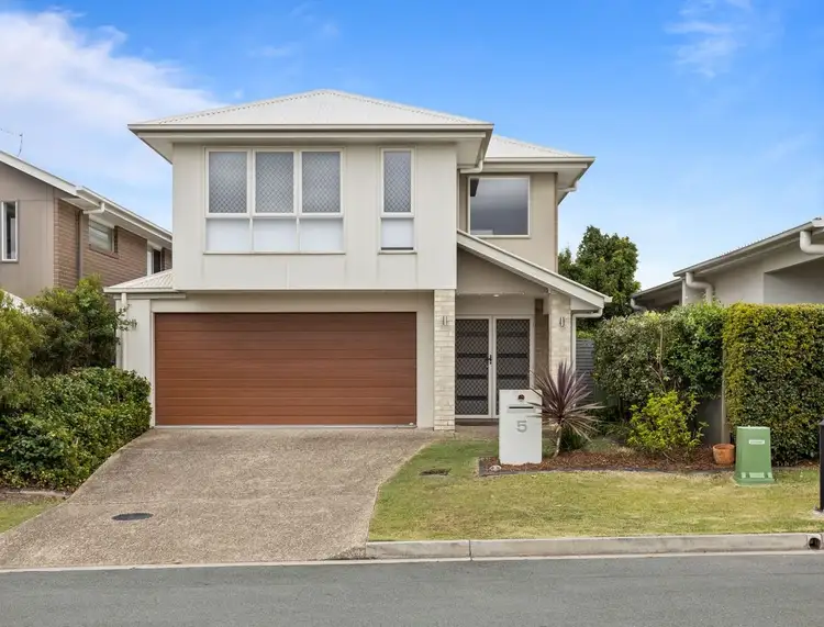 5 Capella St