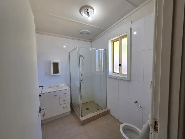 Fifth view of Homely flat listing, 2/5 Leck St, Crestwood NSW 2620