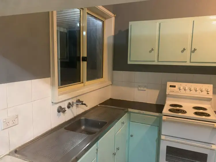 Fifth view of Homely flat listing, 2/5 Leck St, Crestwood NSW 2620